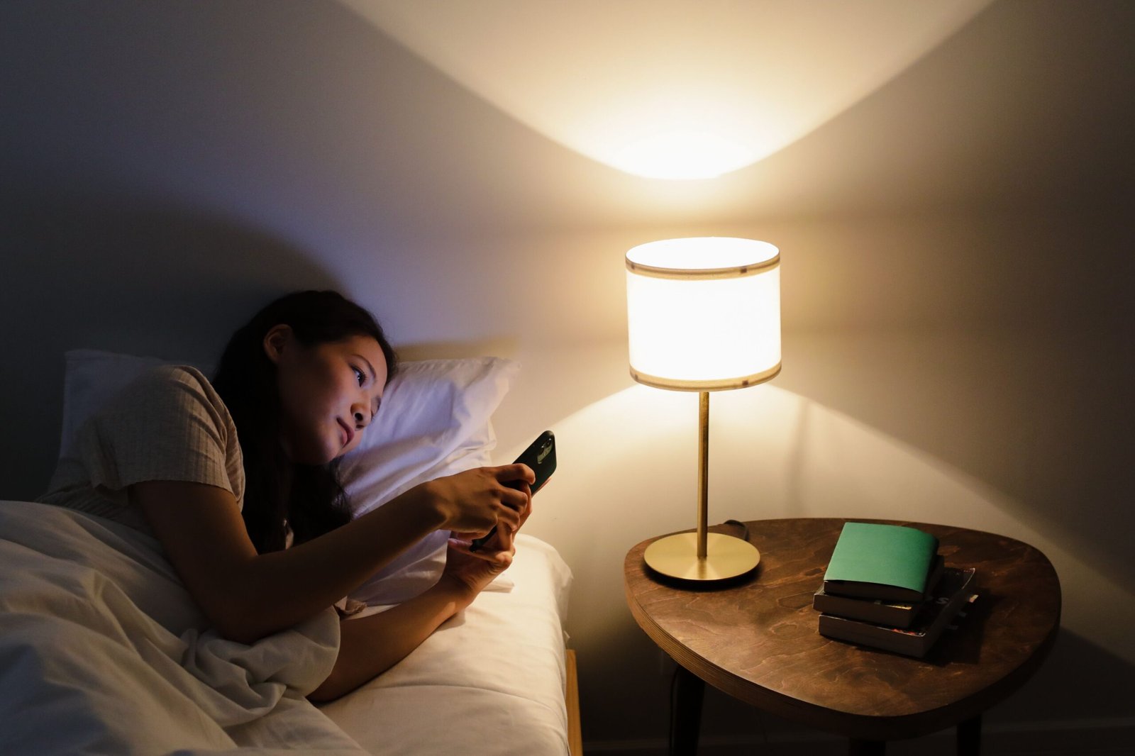 Cara Detox Media Sosial 7 Hari Tanpa Harus Hapus Aplikasi (Sumber foto:  Ron Lach via pexels)