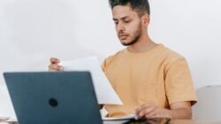 Cemas Terus Padahal Produktif? Kenali High Functioning Anxiety (Sumber foto: Michael Burrows via pexels)