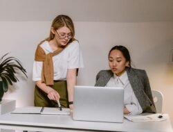 Mengenal Mindful Living: Cara Sederhana Menemukan Ketenangan di Tengah Kesibukan Modern