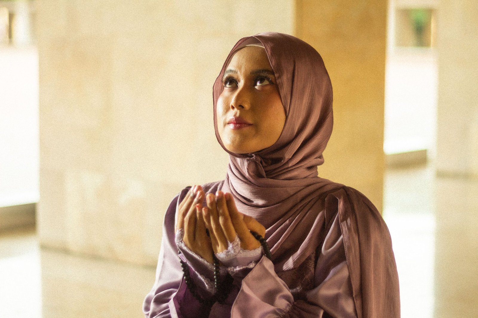 Seni Bersabar Saat Doa Belum Dikabulkan (Sumber foto: Ega Morgan via pexels)