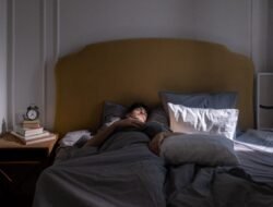 Gak Ada Masalah Tapi Pagi-Pagi Udah Cemas? 5 Tanda Kamu Kena Morning Anxiety