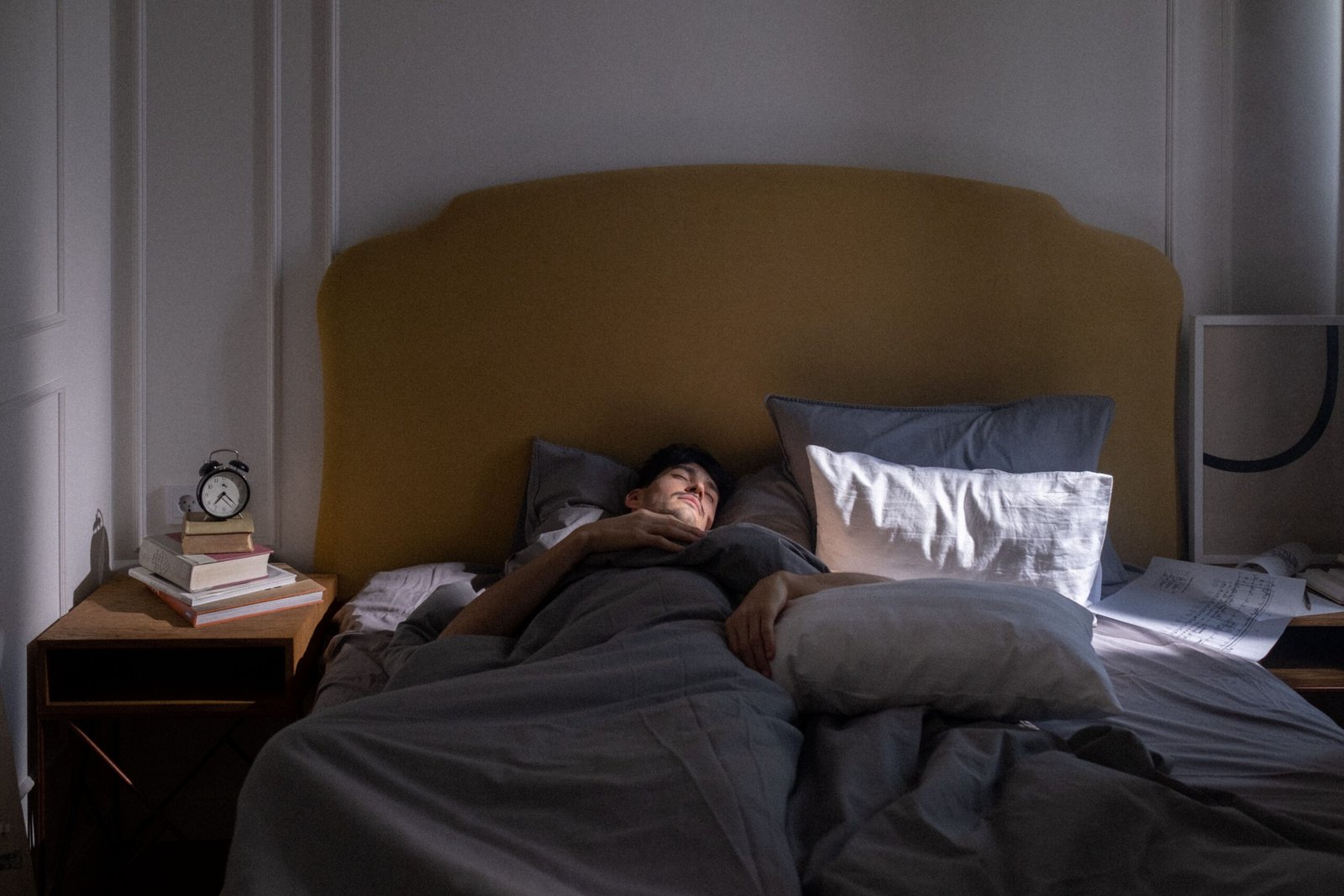 Gak Ada Masalah Tapi Pagi-Pagi Udah Cemas? 5 Tanda Kamu Kena Morning Anxiety (Sumber foto: Ron Lach via pexels)