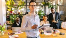 10 Skill yang Paling Dibutuhkan di Dunia Kerja 2026, AI Tidak Bisa Gantikan (Sumber gambar: Antoni Shkraba via pexels)