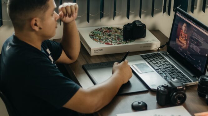5 Cara Bikin Portofolio Menarik Tanpa Pengalaman Kerja (Sumber gambar:  Kawê Rodrigues  via pexels)