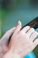 7 Cara Detox Media Sosial Biar Mental Lebih Sehat ( sumber gambar: Erik Mclean via pexels)