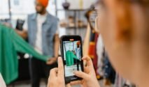 5 Cara Ubah Akun TikTok Sepi Jadi Sumber Penghasilan (Sumber gambar: MART PRODUCTION  via pexels)