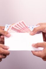 Gaji Pertama Kecil, Harus Bertahan atau Resign? 5 Cara Membaca Peluang Karir Jangka Panjang (Sumber gambar: Defrino Maasy via pexels)