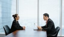 Interview Selalu Gagal di Pertanyaan Terakhir? 5 Cara Menjawab Kenapa Kami Harus Menerima Kamu (Sumber gambar: MART PRODUCTION via pexels)
