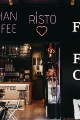 Nongkrong Sambil Ngopi Jadi Gaya Hidup, Warkop Modern Hadir dengan Konsep Berbeda (Sumber gambar: dogu tucher via pexels)